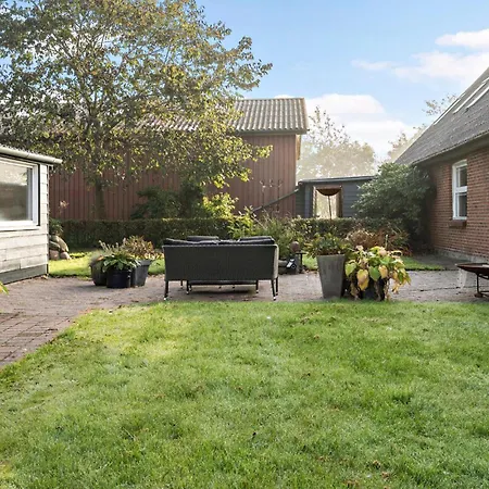 4 Bedroom Beautiful In Holiday home Holstebro