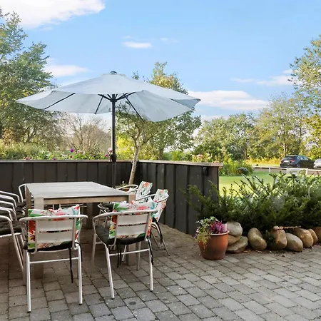 4 Bedroom Beautiful In